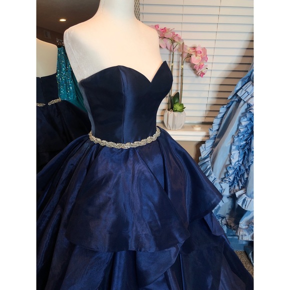 SOLD——-Sherri Hill 51701 Dress - Picture 4 of 7